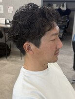 リオールバイニアウ(RE:ALL by Niau) MEN’S HAIR/サーフカール/刈り上げセンターパート/新田