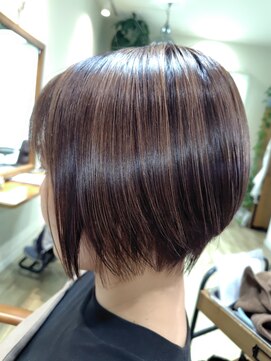 トイロ ヘアアンドスパ(10iRo hair & spa) 宍戸　玲子