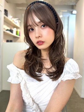 イヴォーク トーキョー(EVOKE TOKYO) ミディアムレイヤーバタフライカット髪質改善ハイレイヤー