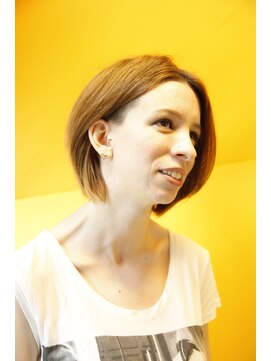 ブーケ(BOUQUET) 横を刈り上げた木村カエラ風ボブ。