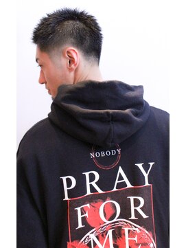 メリケンバーバーショップ コウベ(MERICAN BARBERSHOP KOBE) 刈り上げフェードスパイキーネープレスショート