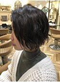 20代30代必見！大人ウエーブ前下りショート☆担当副店長川上功介