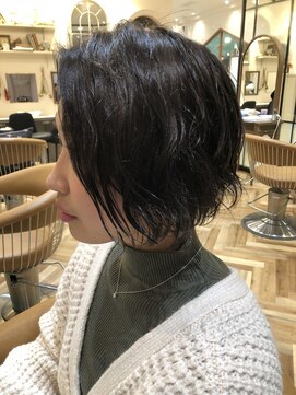 ロンド ブランシュ 錦糸町北口(Lond blanche) 20代30代必見！大人ウエーブ前下りショート☆担当副店長川上功介