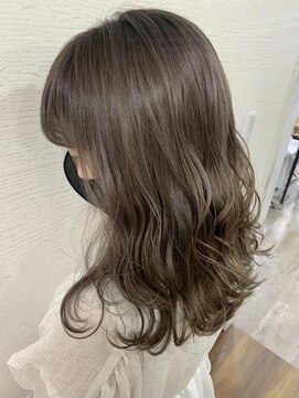 プライズ アイリス 池袋東口店(prize Iris) イルミナカラー大人ベージュハイトーン池袋