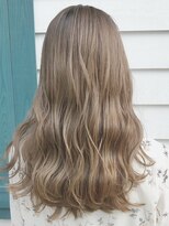 アプリバイリアン 浦和2号店(appri by Rien)&nbsp;ホワイトアッシュ/ペールベージュ/エアリーミディ[浦和/浦和駅]