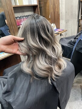 ラフ(LAFF) #黒髪#ボブルフ#ネビージュ#小顔#ワンレン