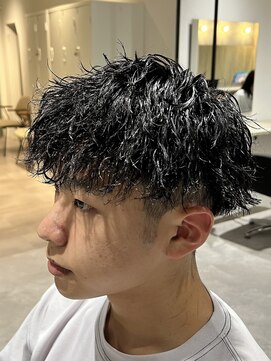 エイト 北千住店(EIGHT) 刈り上げマッシュ×緩めツイスパ【EIGHT北千住 】