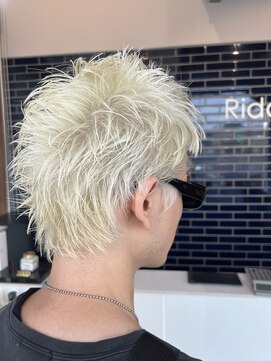 リドル ヘアー 駒生店(Riddle HAIR) ホワイト系スパイキーショート