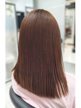 ヘアースタジオ ジェイワン(hair studio J ONE) 30代40代50代強い癖毛カラー毛の大人ナチュラルエアーストレート
