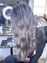 ブレイズヘアー(BLAZEhair)&nbsp;【海外スタイル】ホワイトシャドールーツ×ブリーチ２回