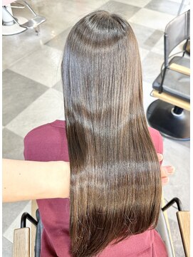 ニマルニーニー バイ ヤスオカ(2022 BY YASUOKA) 艶髪/縮毛矯正/髪質改善/ブリーチ毛対応可能