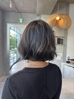 ロエ(loe)&nbsp;ゆるく、ラフに。フリンジボブ×地毛ハイライト