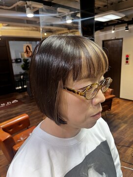 フェイスフレーミングカラー