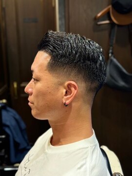 HIRO GINZA BARBER SHOP 京都本店【ヒロギンザ バーバーショップ】【3/19 OPEN予定】 ニュアンスパーマ/波巻きツイストスパイラル[京都河原町/理容室]