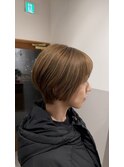 ショートボブ