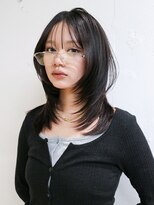 シオン(shion)&nbsp;ミディアム前髪カット顔周りレイヤーウルフカット_F21195