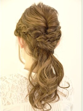ヘアーデザイン ミヤビ 広尾(HAIR DESIGN MIYABI) 編み込みハーフアップ☆ポニーテール
