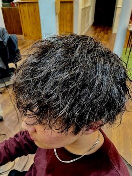 レジスタヘアーワークス (REGISTA hair works)の写真/REGISTAのパーマで人類イケメン化★乾かすだけで無造作カッコイイ！ツイストやツイストスパイラルが人気◎