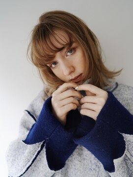 ログ オモテサンドウ(L.O.G OMOTESANDO) ショコラベージュ鎖骨ミディアム