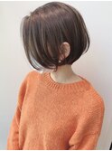 大人かわいいセンターパートショートボブ前髪なし