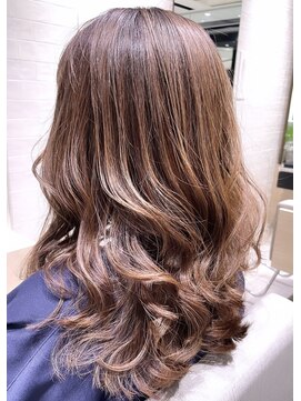 ステア ケース(stair case) 【NATASHA】ロング中小盛りレイヤー