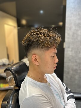 クリップスセカンド(CLIPS 2nd) かき上げフェードパーマ