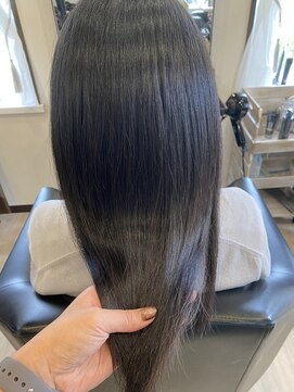 コア フィール ア デイ(COIFFURE A DAY) 新規お得クーポンあり【見附　今町】M3D黒髪ストレート