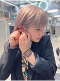 ボブ　ミルクティーベージュ　ブリーチ　ブロンド