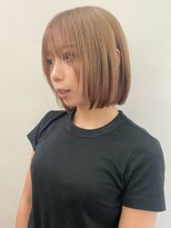 サンク 原宿 表参道(cinq) ハイトーンカラー外国人風ボブ切りっぱなし外ハネナチュラルボブ