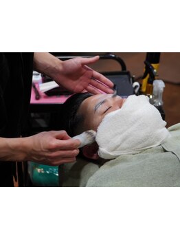 剃ったあとは、ワントーン明るくすべすべ肌に。