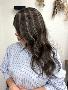 リングバイモアムー(Ring by Moremuu) ケアハイライト　イッシー