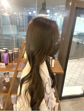 ロンド(RONND) 透明感ばつぐんアッシュブラウン