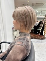 リゼル ユア 渋谷(RISEL YUA)&nbsp;プラチナベージュのくびれショートカット