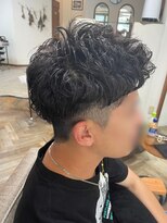 ラスター(LUSTER)&nbsp;フェード × ツイストスパイラルパーマ