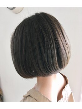 ミマール(mimar)の写真/骨格を見極め、髪質を最大限活かしたデザインをご提案。ベースカットを重視し自然にまとまる事を大切に★