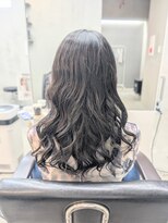 カラフェ(carafe)&nbsp;デジタルパーマ　髪質改善　札幌大通　コテ巻風