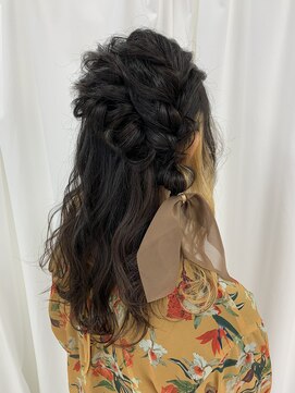 アリー(ALLIE´) ◯サイドハーフアップ【BEAUTY SALON ALLIE´】
