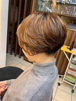 クオリス 上福岡店(QUALIS)&nbsp;毛先ワンカール/ショートカット/前下り/丸み/40代50代60代/