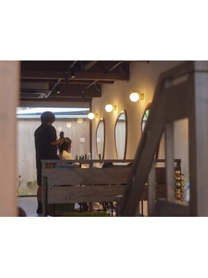 【中崎町駅徒歩3分】完全マンツーマンsalon◇美容室らしくないカフェのような空間で日常にワクワクを－。