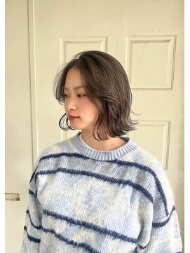 レジーロ (Regilo) グレージュ× ボブ