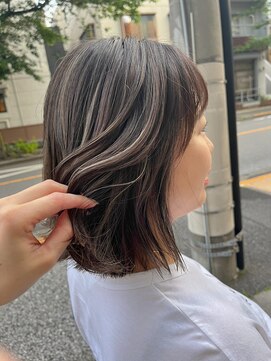 ピボット 北千住(PIVOT) コントラストハイライトカラー