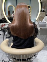 ロンドメリア 天神大名店(Lond Melia)&nbsp;★斜めバングミディアムヘアグレージュカラーシルキーベージュ★