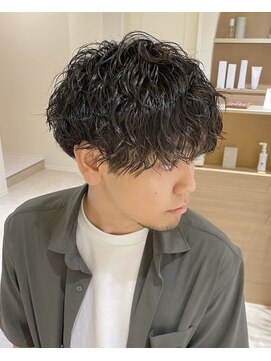クーナバイトマト 横浜(Cuna by TOMTO) 【RYOSUKE】メンズパーマ_ツイストスパイラル_特殊パーマ