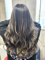 ハク(haku)&nbsp;ハイライ/地毛ハイライト/バレイヤージュ/レイヤーカット