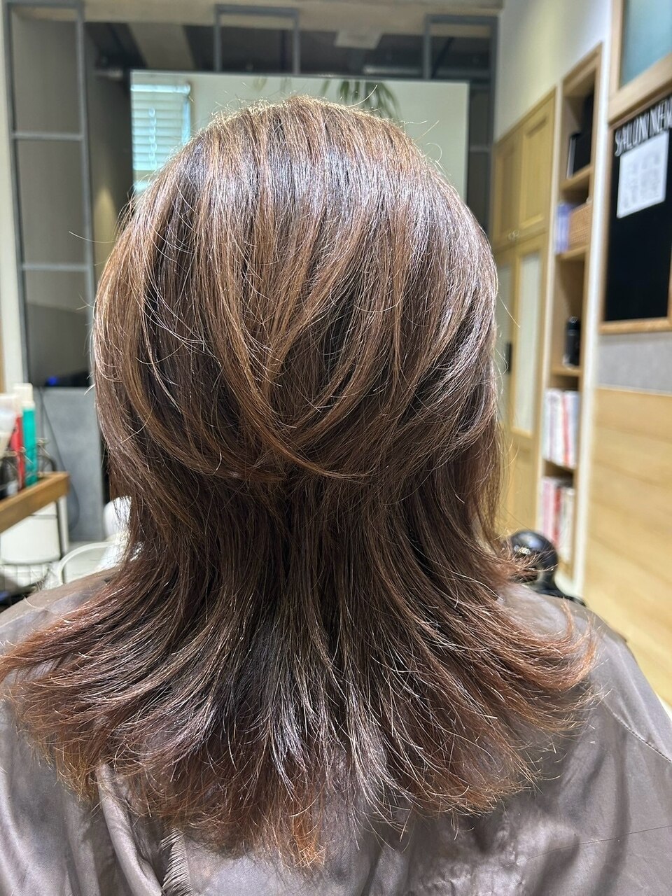 ふんわりレイヤー：L241562363｜モア ヘアデザイン バイ オリジンズ