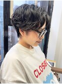 NUDE10代20代30代40代ハンサムショート 黒髪パーマショート