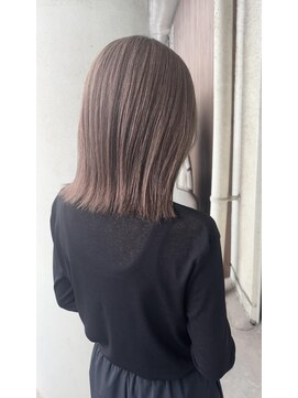 デュールイースト(Duul East) ダブルカラー×ボブ