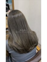 サク(Sac.)&nbsp;今っぽい柔らかいオリーブベージュ Sac.一澤幸奈