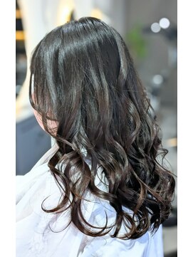 ジールヘアー(GIIL HAIR) ロングレイヤー