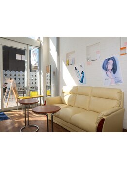 【若江岩田駅1分】女性スタイリストが叶える似合わせショートとカラー。エステ効果のあるヘッドスパも♪